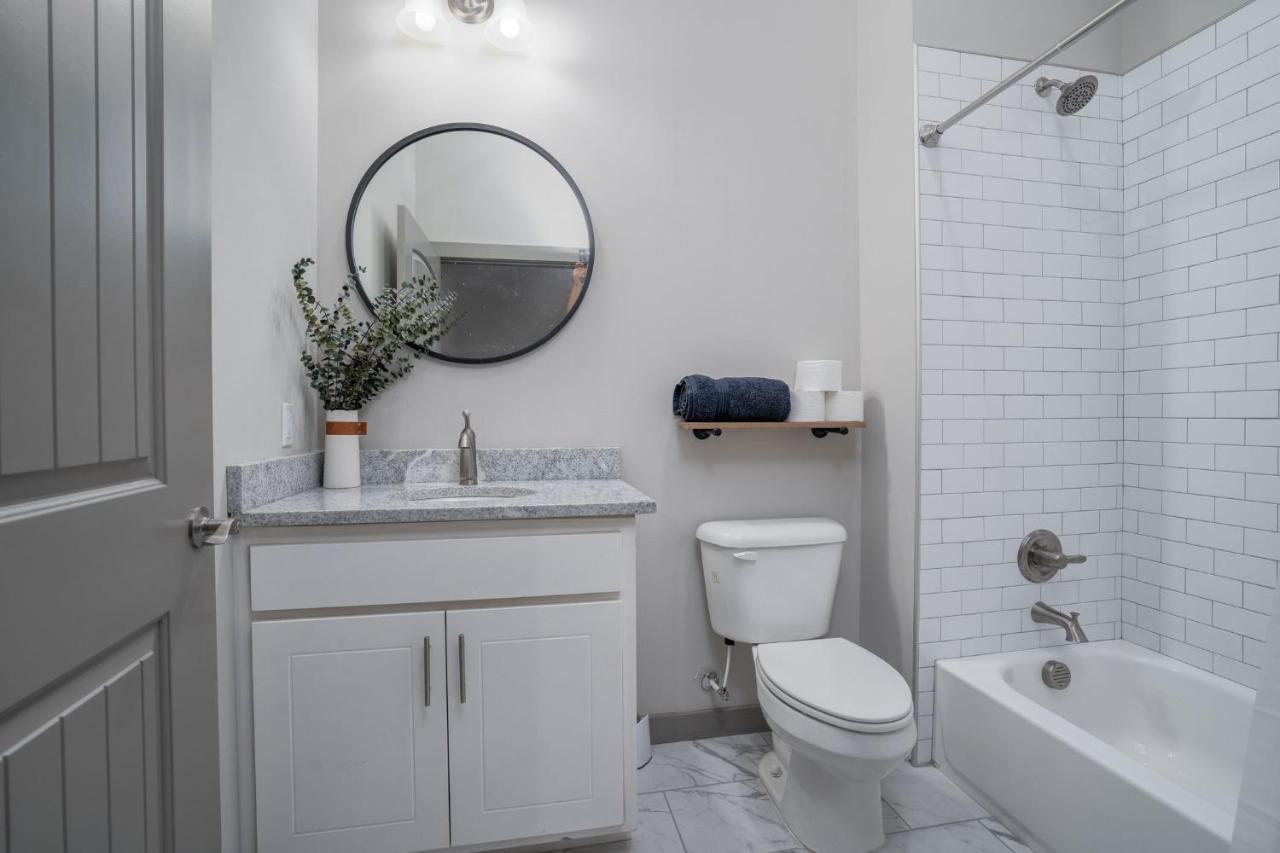 The Davis Lofts At Main Street - Unit 2B Appartement Rocky Mount Buitenkant foto