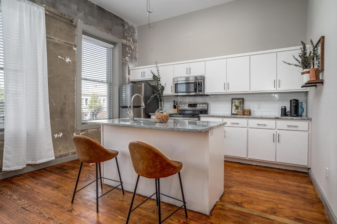 The Davis Lofts At Main Street - Unit 2B Appartement Rocky Mount Buitenkant foto
